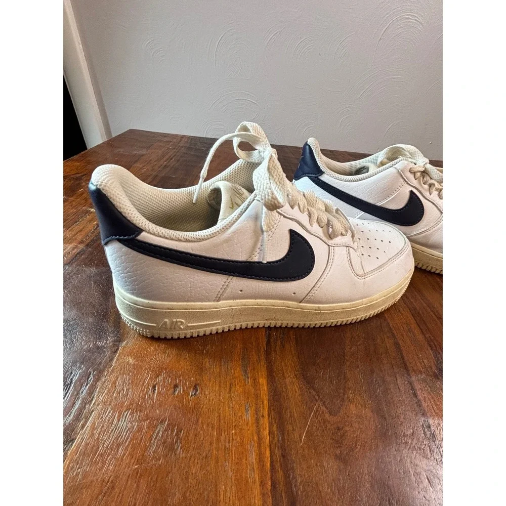 Nike Air Force 1‎ 07 Low Womens White Navy Gold Sneakers FZ6768-100 Size 9